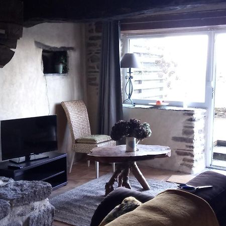 Petite Maison Dans Les Monts D'Arree Ty Coz Commana Exterior photo