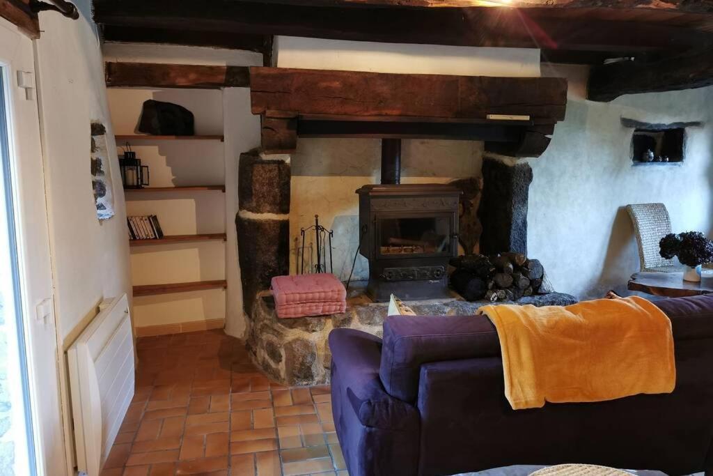 Petite Maison Dans Les Monts D'Arree Ty Coz Commana Exterior photo