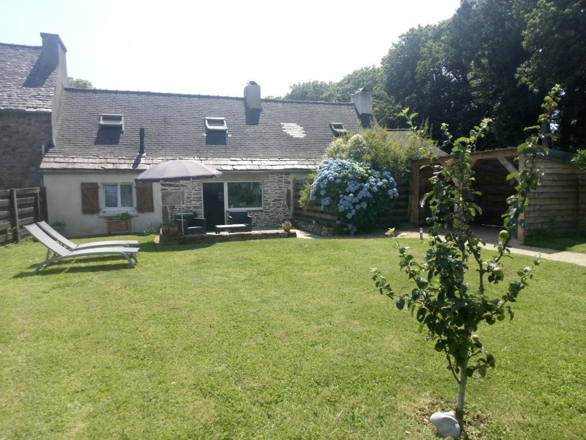 Petite Maison Dans Les Monts D'Arree Ty Coz Commana Exterior photo